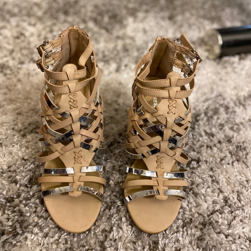 Exprese shoes